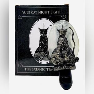 ISO Yule cat nightlight by BILL CRISAFI